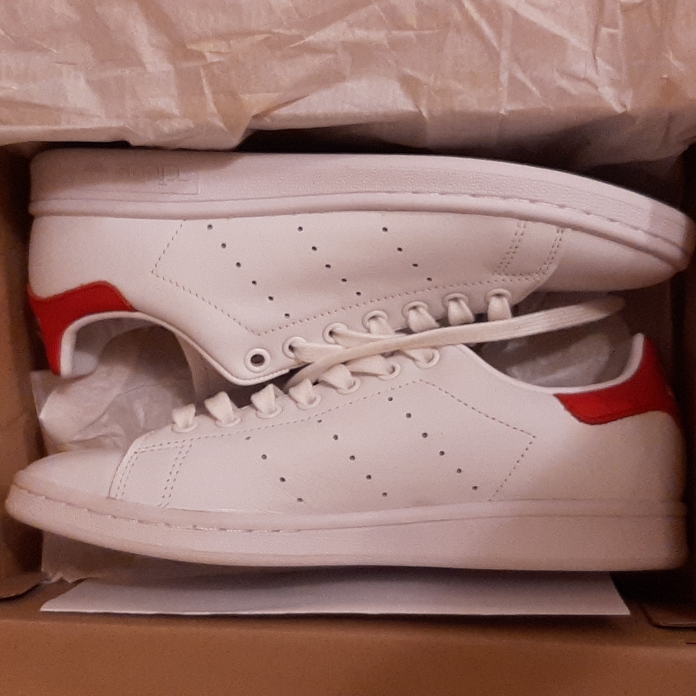 White Adidas Stan Smith sneakers